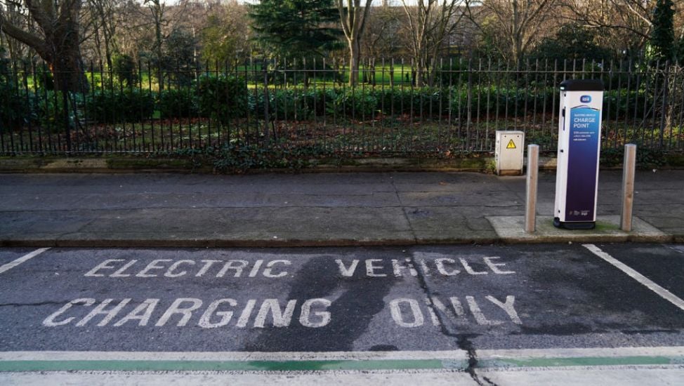 Q&A: Should I Buy An Electric Car? Or Go For A Hybrid Or Plug-In Hybrid?